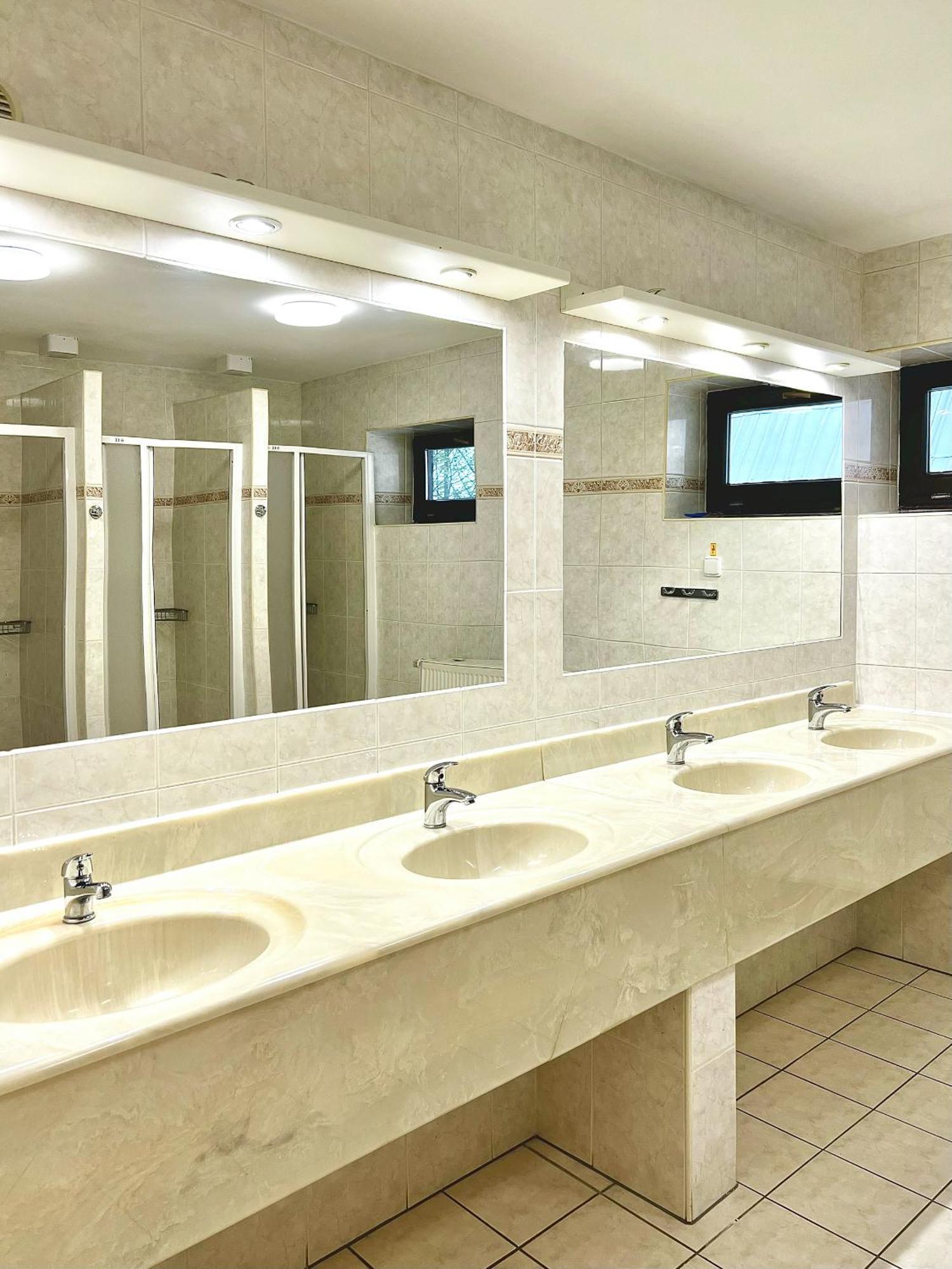 Hotel Hornik Žďár nad Sázavou Esterno foto