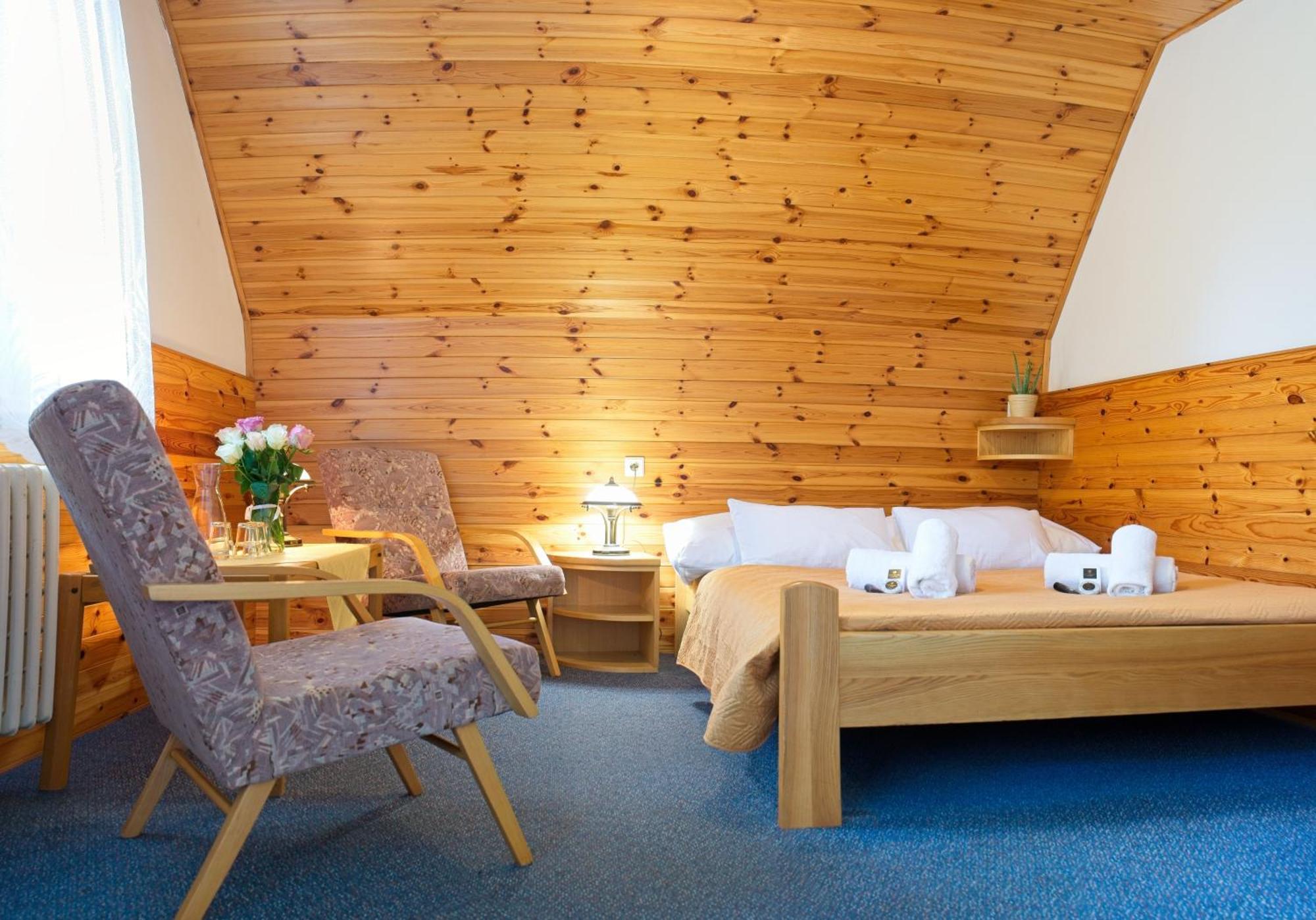 Hotel Hornik Žďár nad Sázavou Esterno foto
